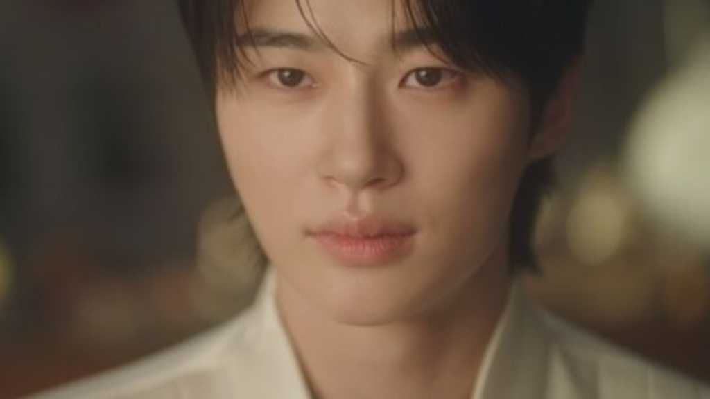 ビョン・ウソク＆IU主演の新ドラマ「21世紀の大君夫人」予告映像を公開