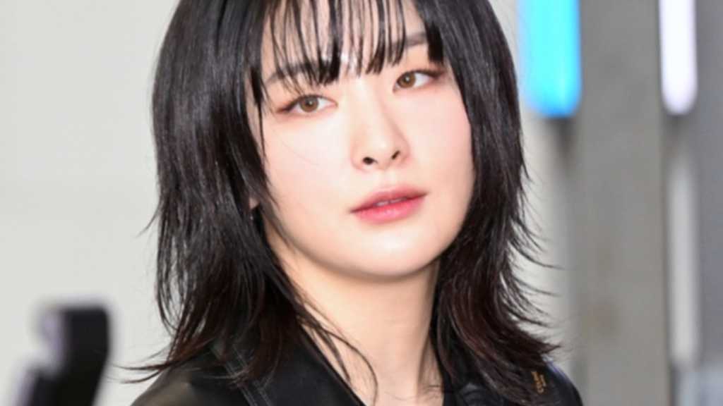 【PHOTO】Red Velvet スルギ、海外スケジュールのため中国へ…シックな魅力（動画あり）