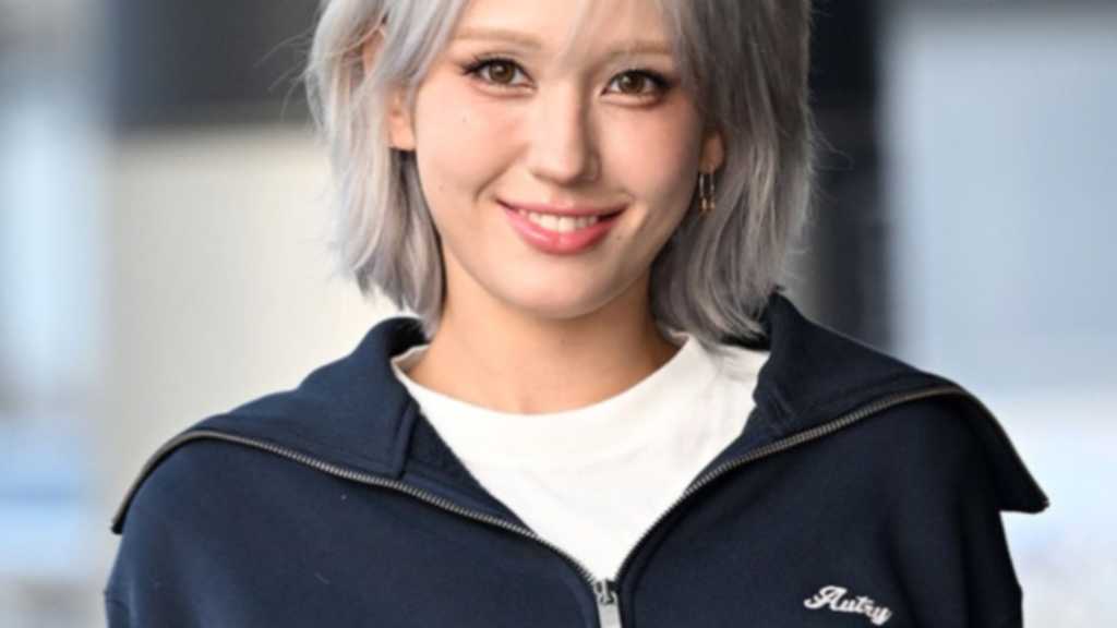 【PHOTO】チョン・ソミ、スケジュールのため日本へ…キュートな笑顔（動画あり）