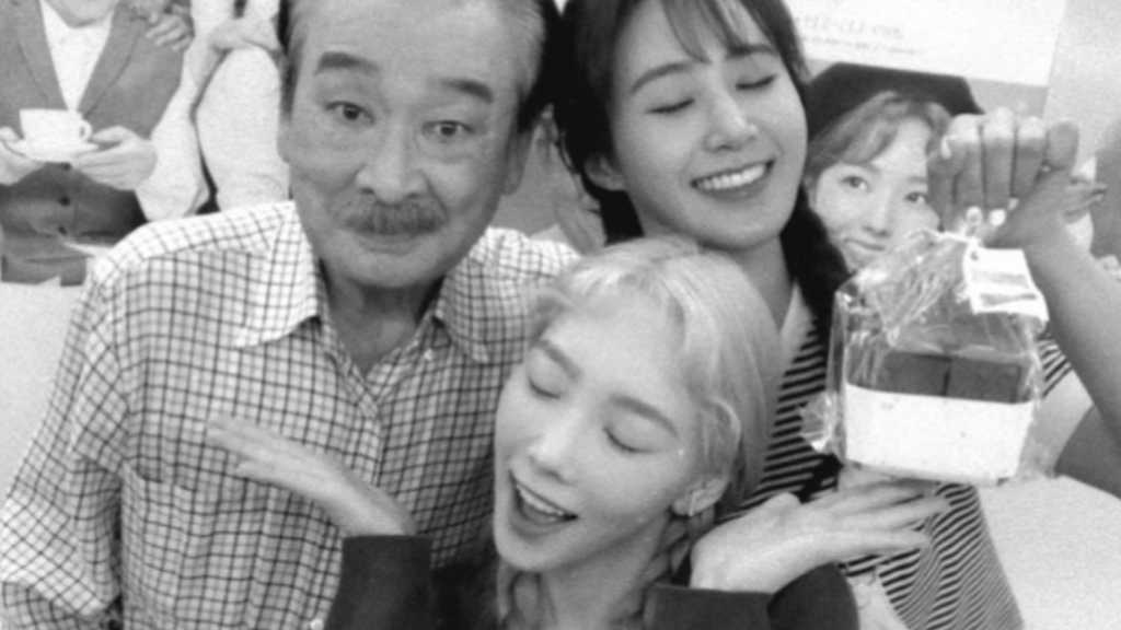 少女時代 テヨン、思い出の写真と共にイ・スンジェさんを追悼