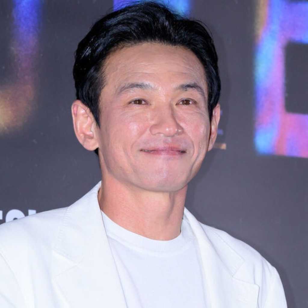 ファン・ジョンミンの不倫疑惑を暴露した女性、未成年の息子にも接触か…食い違う主張