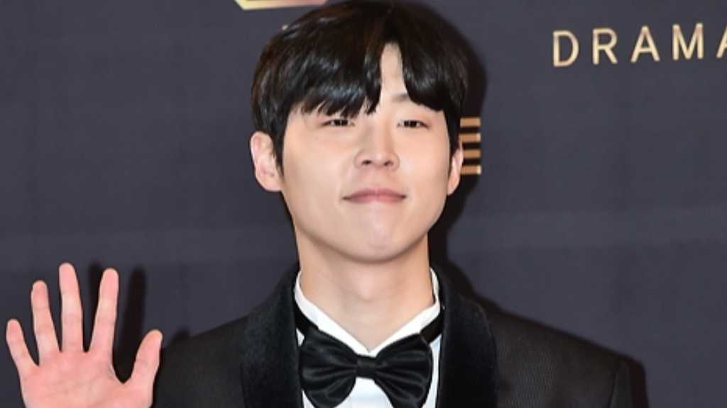 “兵役逃れ”俳優ソン・ドクホ、除隊を報告…改めて謝罪文を掲載「過ちを教訓に生きていく」