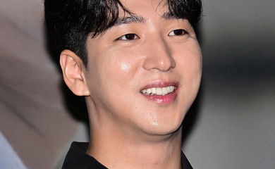 【PHOTO】B1A4 バロ&シン・ヨンソ&キム・ガンヒョンら、映画「アンナプルナ」マスコミ向け試写会に出席