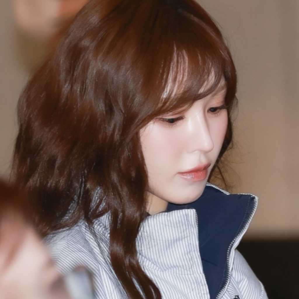 【PHOTO】Red Velvet ウェンディ、海外スケジュールのため出国（動画あり）