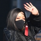 【PHOTO】Jessi、スケジュールのためスタジオへ…クールなファッションで登場