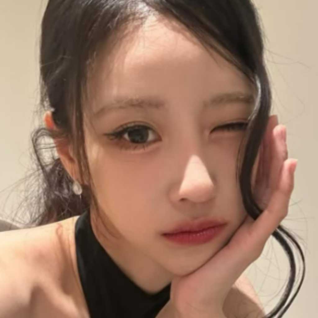 LOVELYZ ミジュ、ファンに近況を公開も…SNS写真が物議