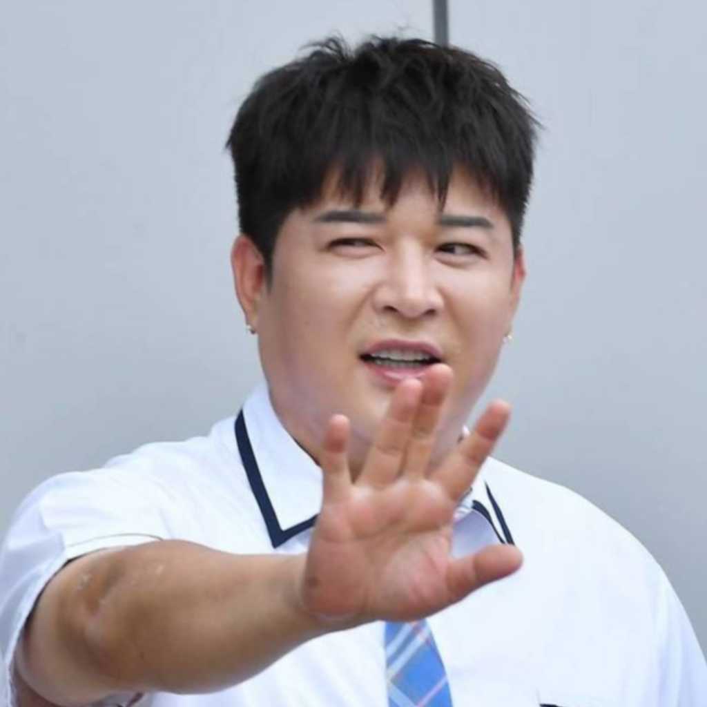 SUPER JUNIOR シンドン、結婚・離婚説に再び言及「子どもがいると思われて…現在は独り身」（動画あり）