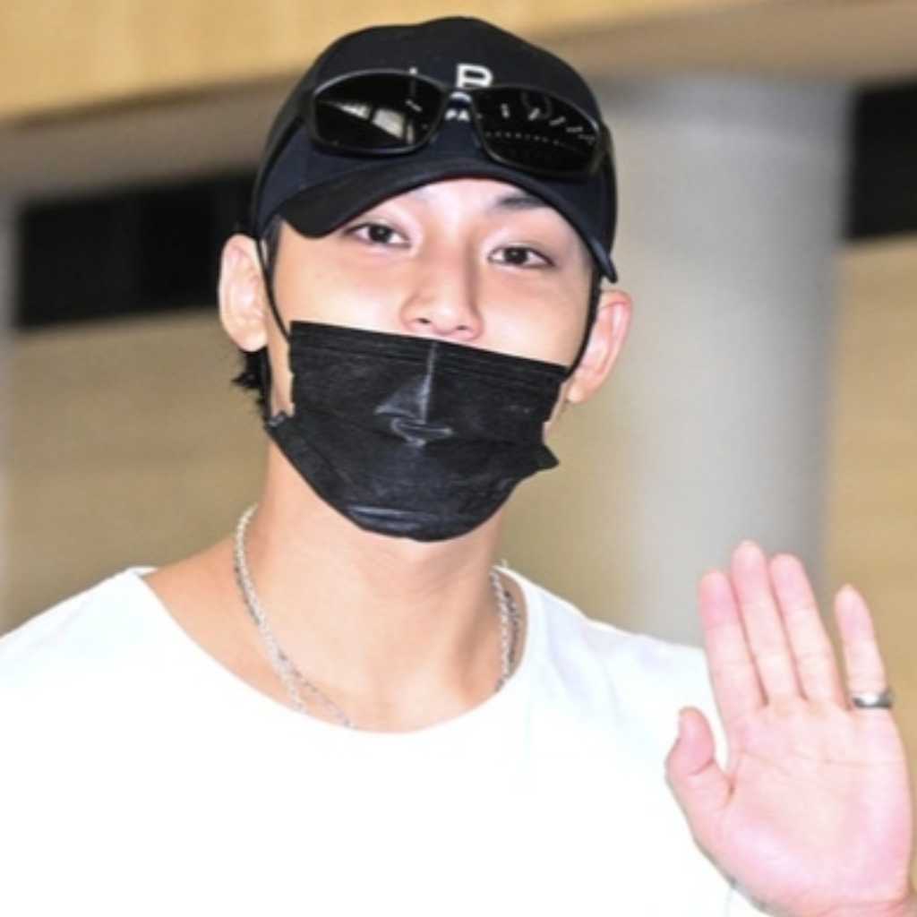 【PHOTO】SEVENTEEN ミンギュ、海外スケジュールのため出国