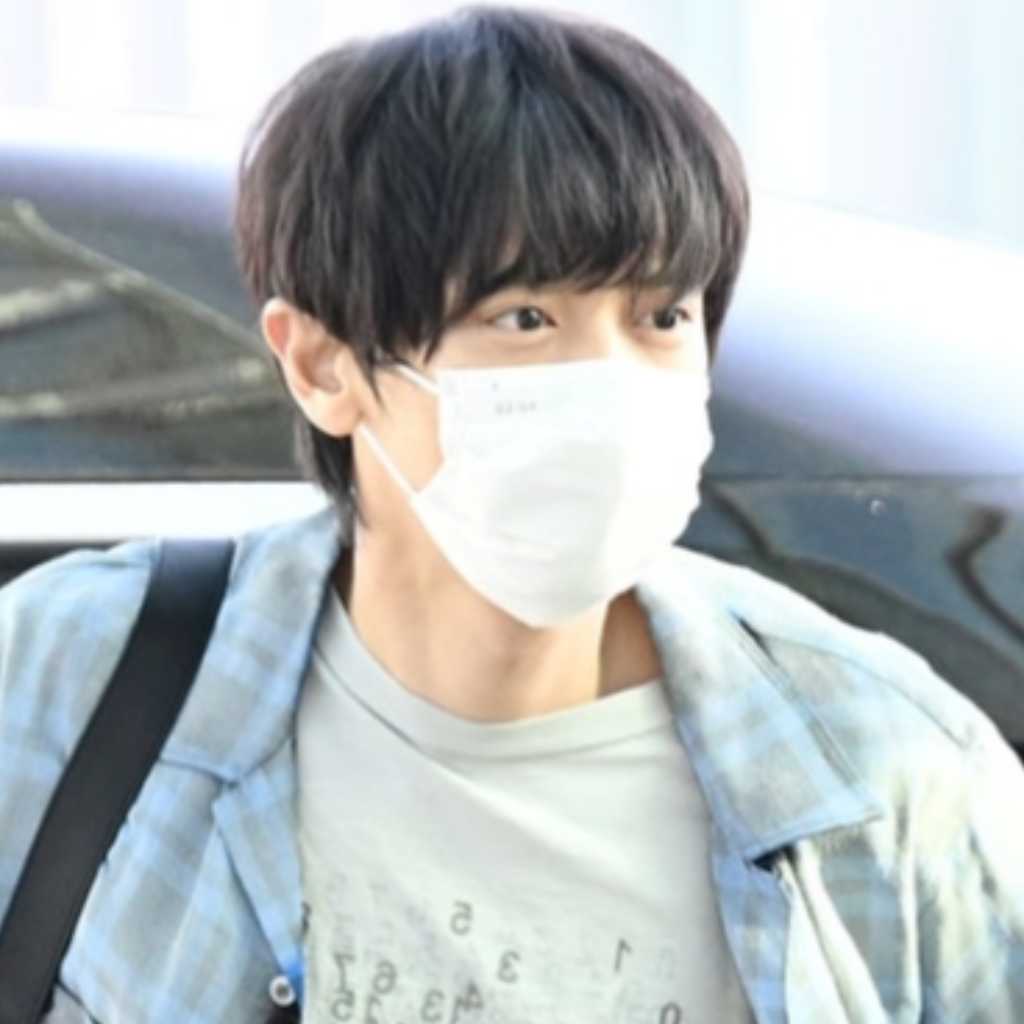 【PHOTO】EXO、ツアーのためベトナムへ出国（動画あり）