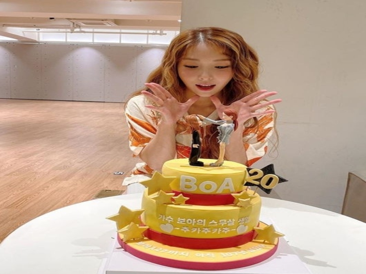 Boa デビュー周年の記念ケーキに笑顔 可愛らしいコメントにも注目 Kstyle
