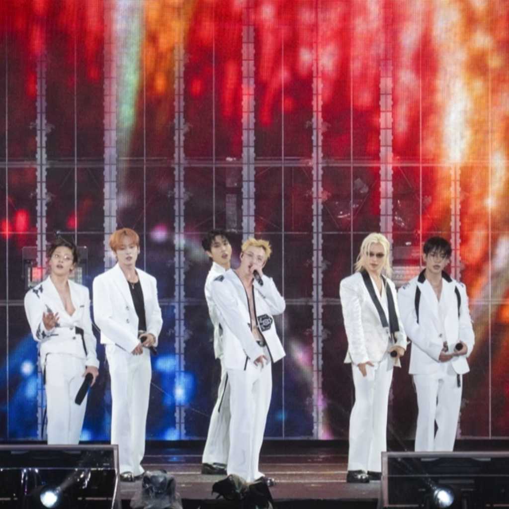Stray Kids、海外男性アーティスト初となる国立競技場公演が大成功！2日間で14万人を動員…ド派手な演出にファン熱狂