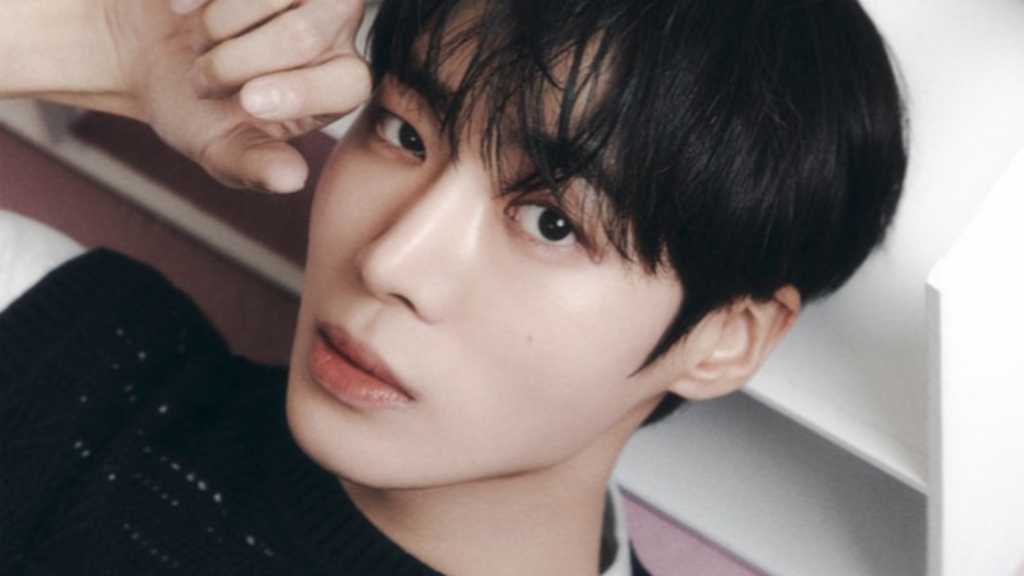 チュ・ヨンウ、爽やかな春の彼氏スタイルに!自由な日常のワンシーンを完成