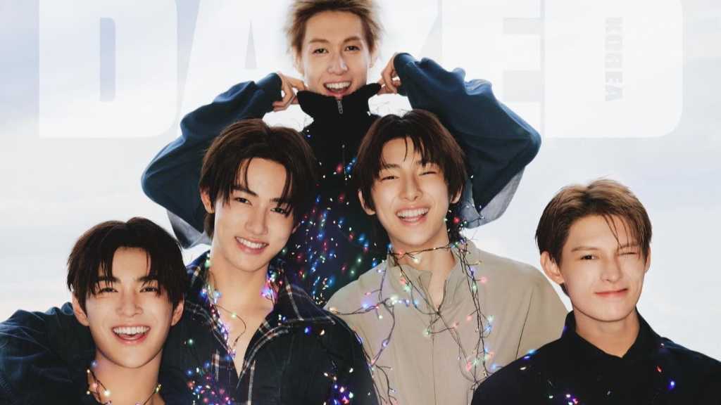 CORTIS、クリスマスツリーに変身！？ファッション誌「DAZED」の表紙に登場“飾らない姿をお見せしたい”