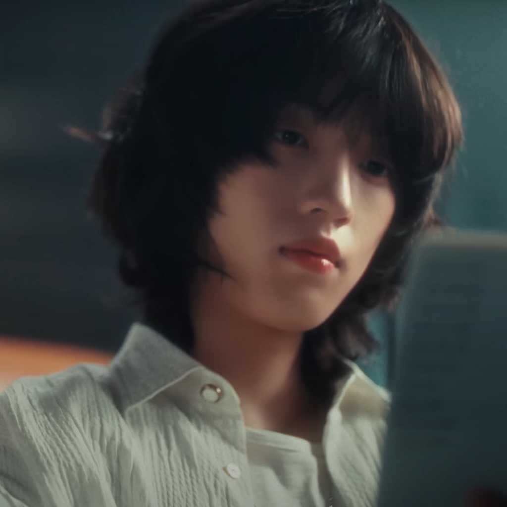 FNCの新人バンドAxMxP、メンバー2人の紹介映像＆モーション映像を公開