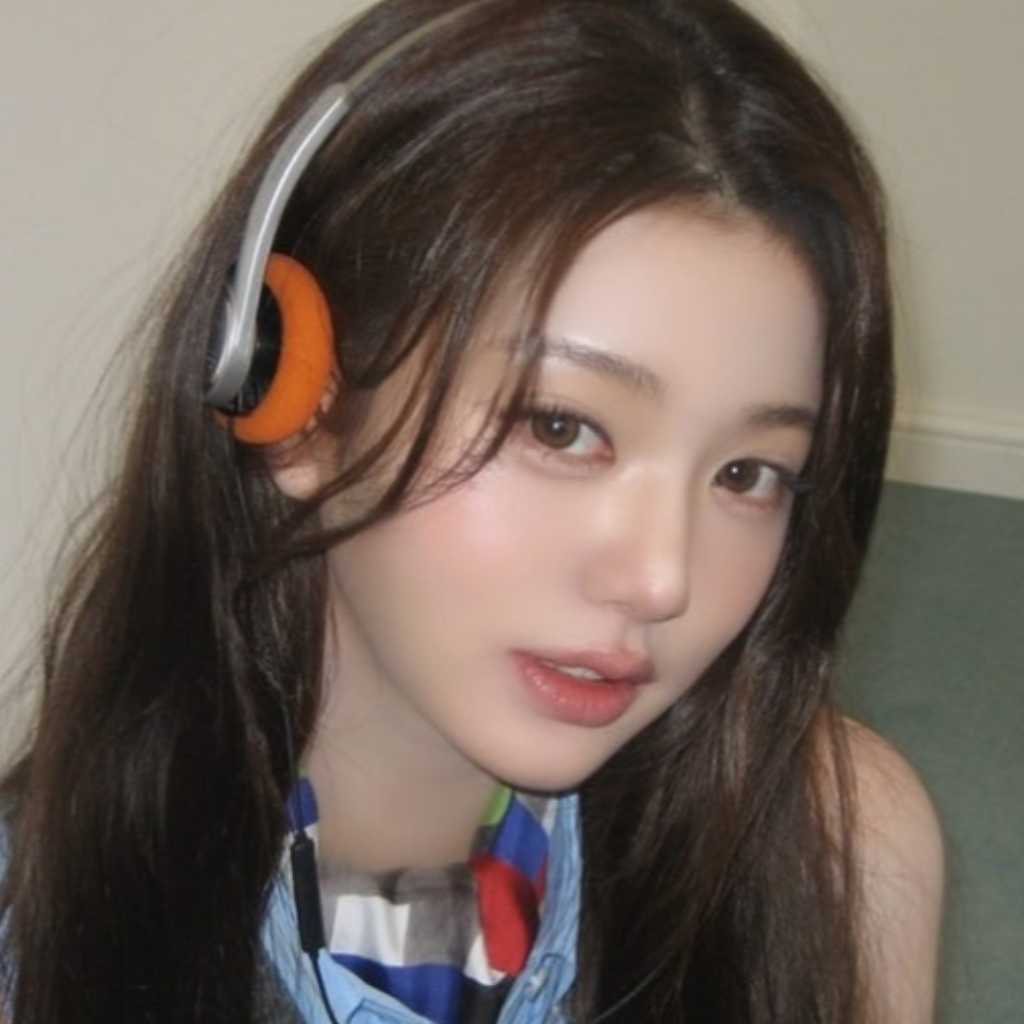 IVE ウォニョン、大胆な衣装にも注目!撮影中のビハインドカット公開