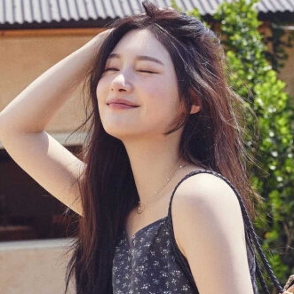 元DIA チェヨン、爽やかな夏のグラビアを公開…清楚なビジュアルで視線釘付け