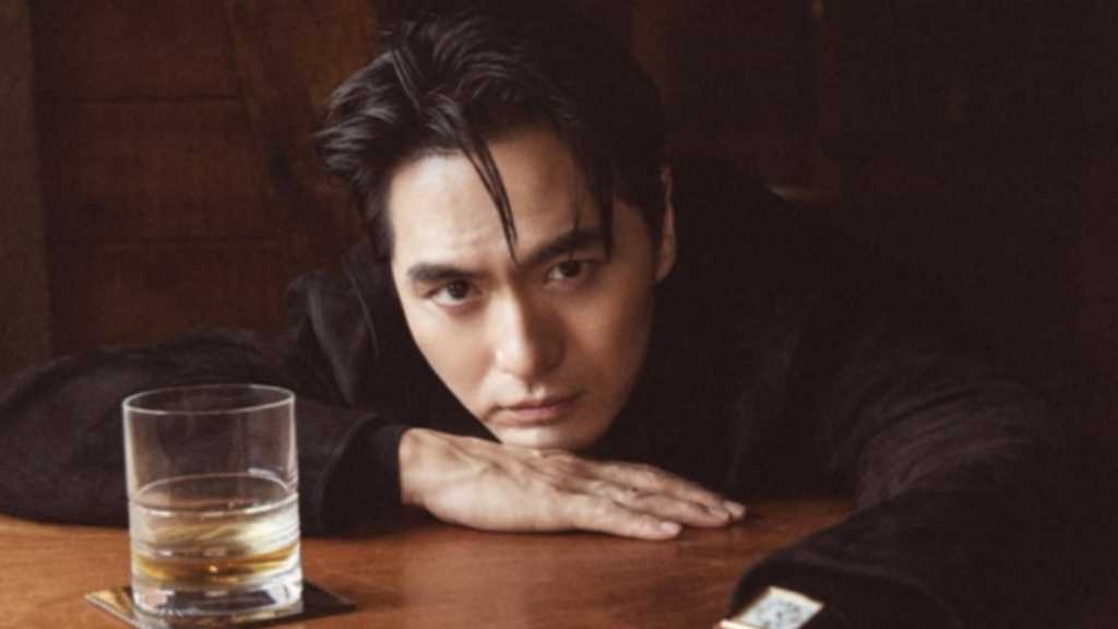 イ・ジヌク、まるで映画のワンシーンのようなグラビアを披露！演技に対する恐怖心を明かす