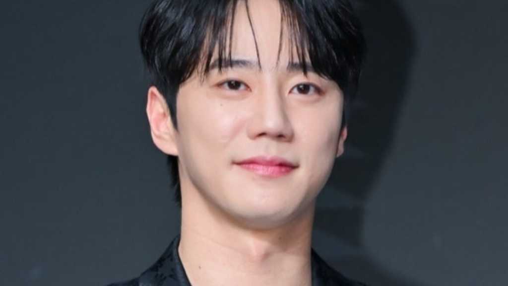 “入隊中”イ・ジュニョン、ATEEZの「BAD」を踊る姿も!?近況が再び話題に