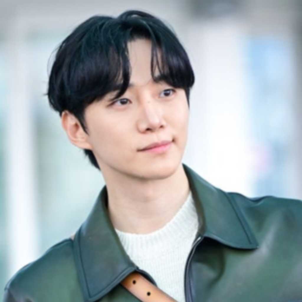 【PHOTO】2PM ジュノ、ファッションウィークに出席するためフランスへ出国