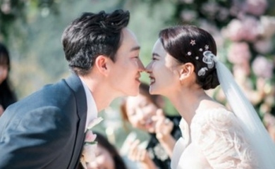 SunnyHill ビンナ、鼻キス写真も!幸せ溢れる美しいウエディングドレス姿のグラビアを大公開