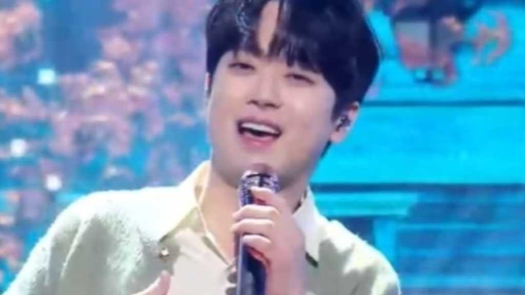 イ・チャンウォン、誕生日に「音楽中心」で1位を獲得“全く予想していなかった”