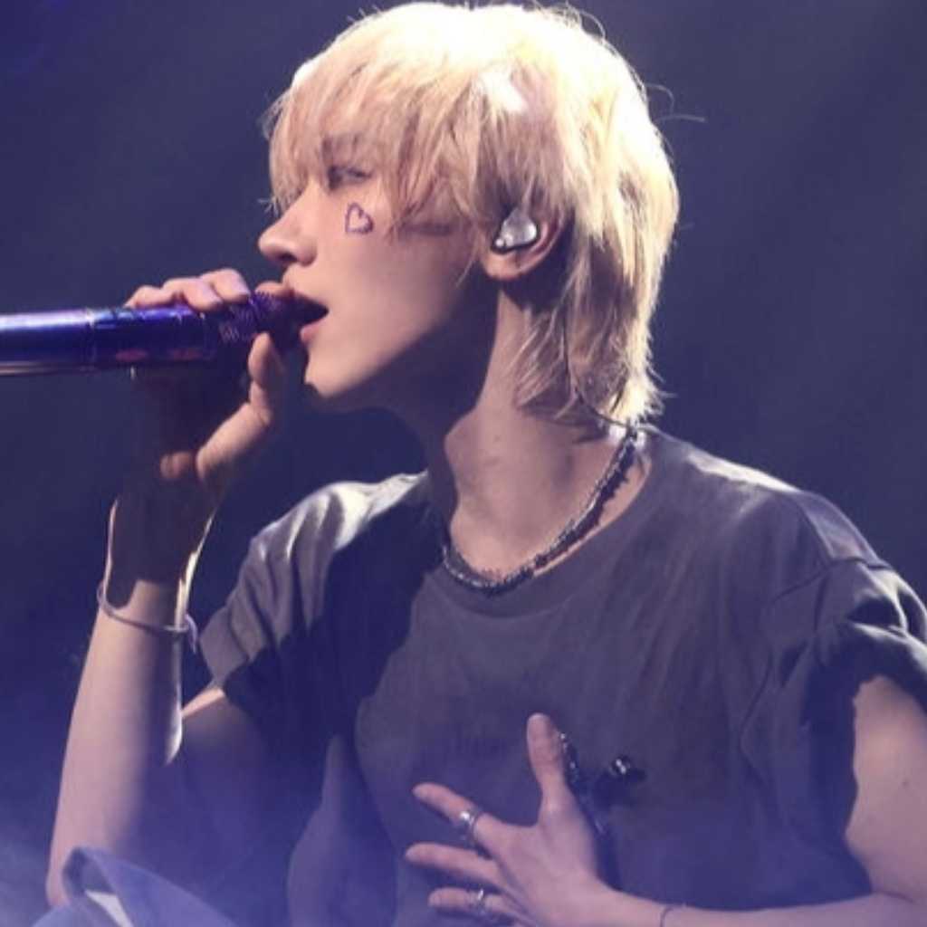 NCT テン、日本初ソロツアー開幕！大阪公演が盛況裏に終了…新曲ステージを披露