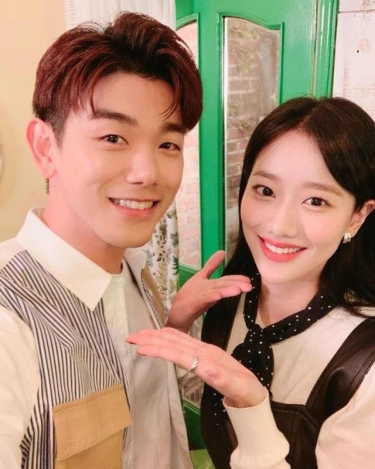 Eric Nam April ナウンとの仲良しなツーショットを公開 僕たちの曲がリリースされました Kstyle