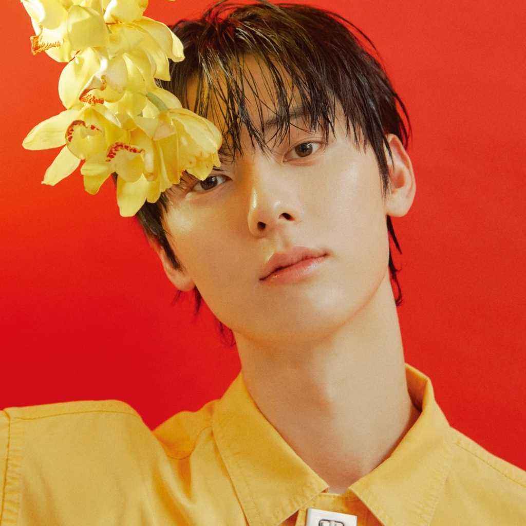 ファン・ミンヒョン、除隊後に6kg減量！変わらぬビジュアルに称賛の声（動画あり）