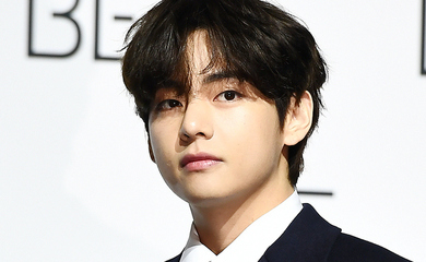“入隊中”BTSのV、本日誕生日！シンガーソングライターUMIとのコラボ曲「wherever u r」をファンにプレゼント