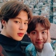 BTS（防弾少年団） ジミン、メンバーらと一緒に撮った写真を公開…仲睦まじい微笑み