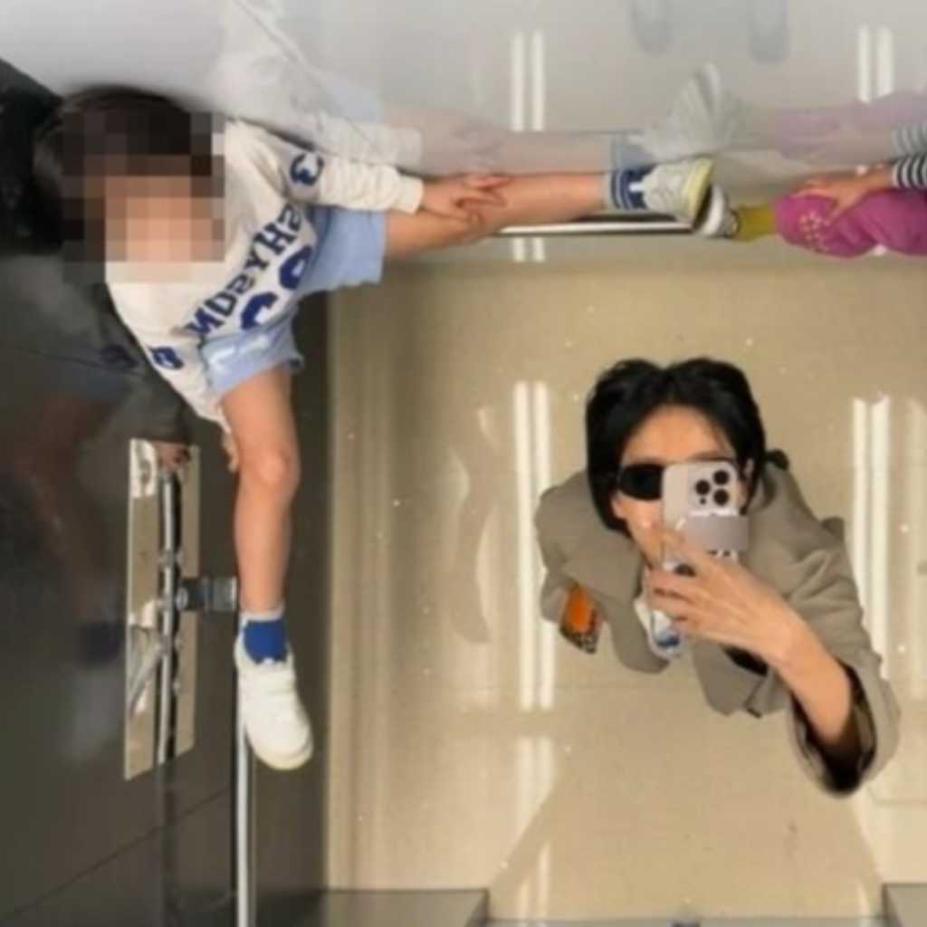 キム・ナヨン、子供たちと撮ったエレベーターでの写真が炎上…批判うけSNSで謝罪