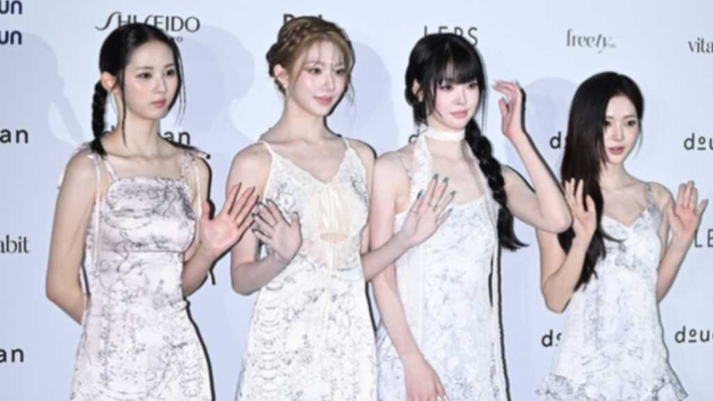 【PHOTO】tripleS「ソウルファッションウィーク」に出席…ジウはランウェイにも登場