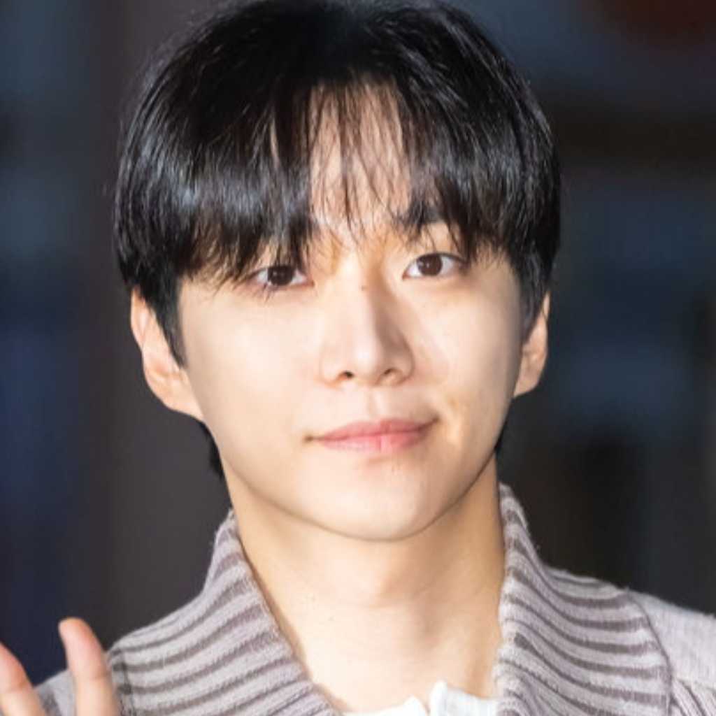 【PHOTO】2PMのジュノ&キム・ミンハら、ドラマ「テプン商事」打ち上げに参加