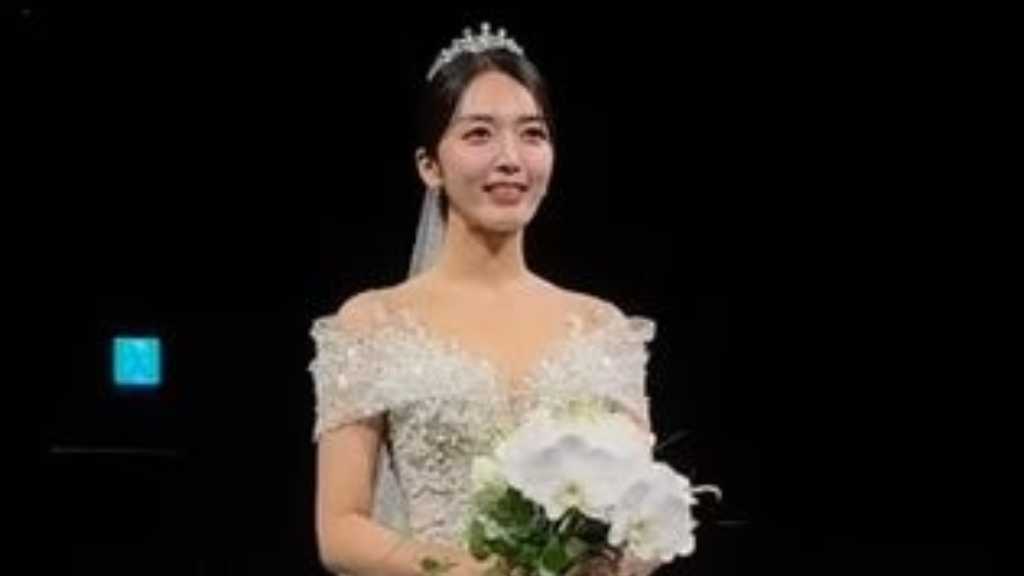 AOA ドファがついに結婚！挙式にはジミンらメンバーの姿も…美しいドレス姿に釘付け