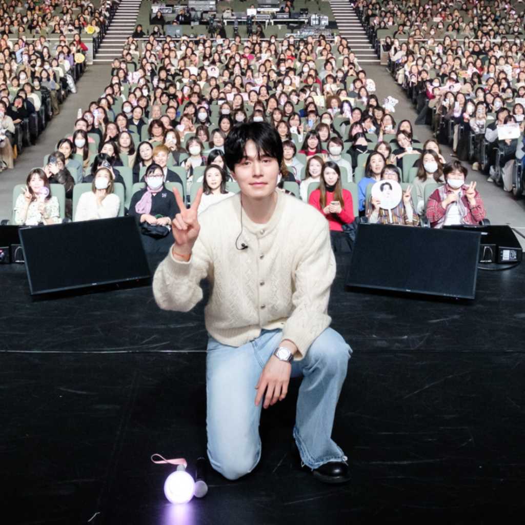 イ・ドンウクが来日!ファンミーティングが大盛況…ドラマ「殺し屋たちの店」で共演した岡田将生に言及も