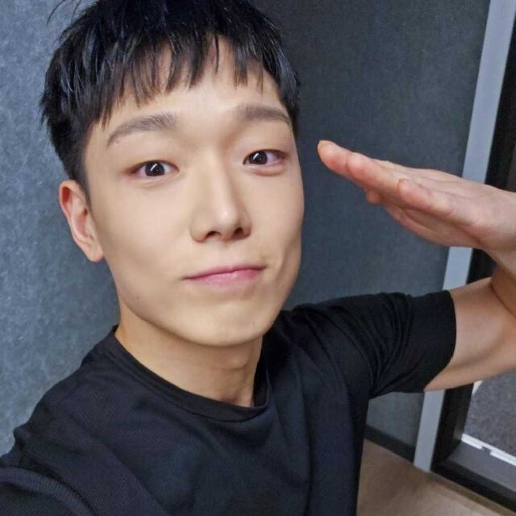 iKONのBOBBY、昨日（12/3）除隊！ライブ配信でファンに挨拶…今後の活動に高まる期待