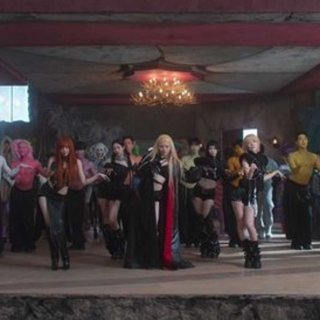 LE SSERAFIM、タイトル曲「BOOMPALA」予告映像を公開…中毒性のある歌詞とダンスに注目