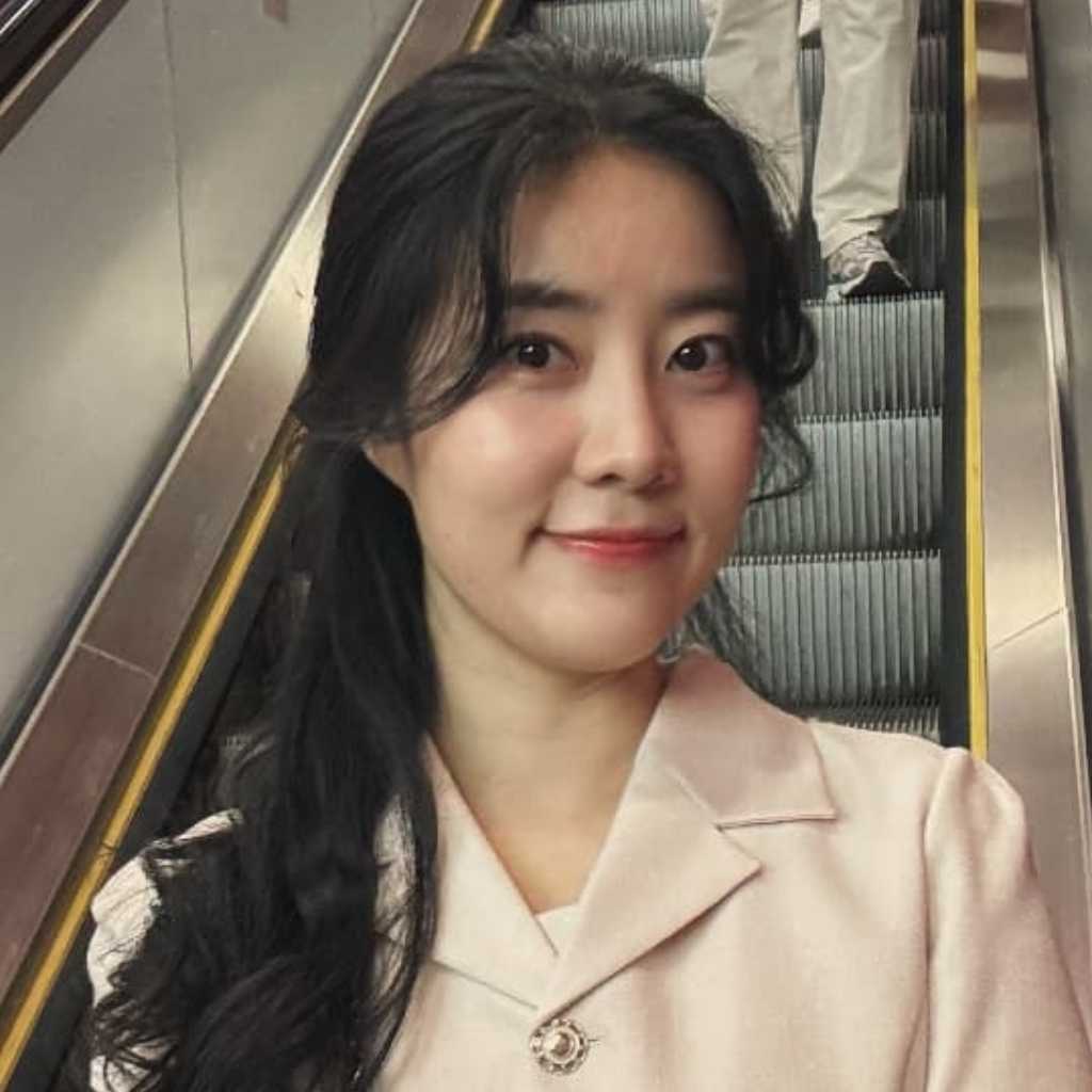 元RAINBOW ノウル、結婚を発表！芸能人顔負けの新郎とのウエディングフォト公開