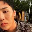 BIGBANGのG-DRAGON、オシャレな日常写真を公開…カスタムスニーカーと日の出が芸術的