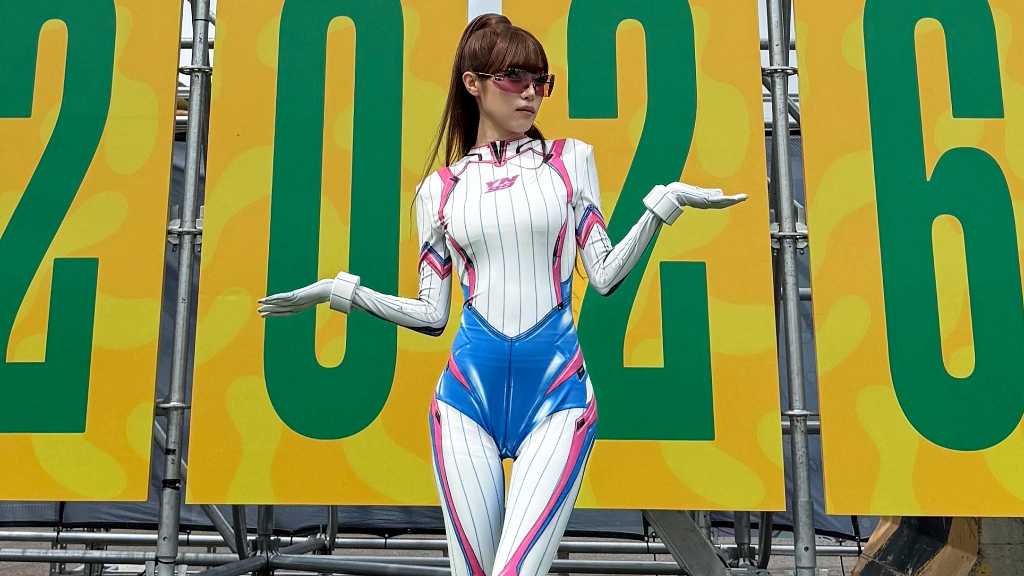 IZ*ONE出身チェ・イェナ、まるでアニメの実写化!?「WATERBOMB」での衣装が話題に