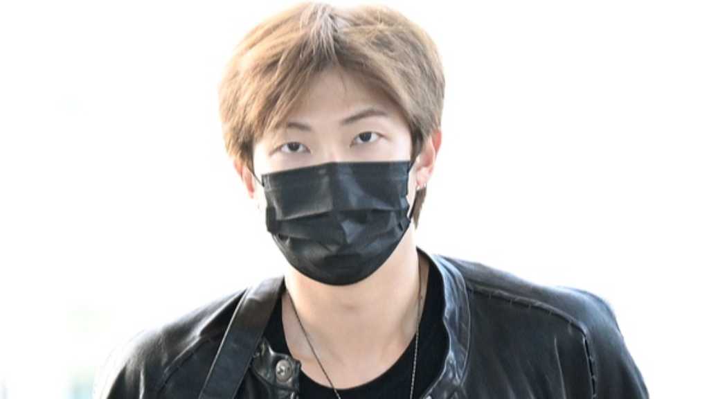 【PHOTO】BTSのRM、海外スケジュールのため出国