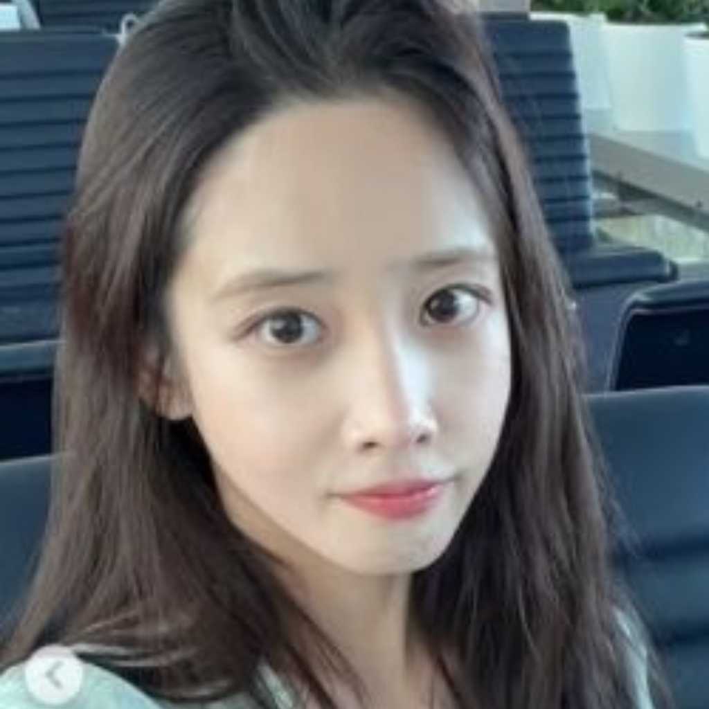“結婚を発表”俳優クァク・シヤン&LOVELYZ ユ・ジエ、直筆手紙で心境明らかに「温かい家庭を築いていきたい」