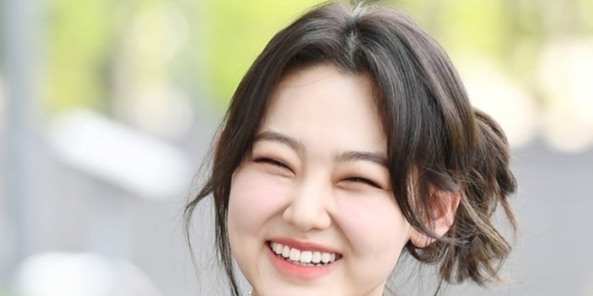 PHOTO】gugudan ミナ「音楽中心」の収録に参加…本日の放送を最後にMCを