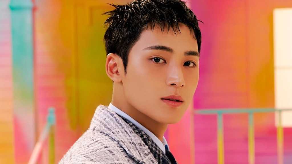 SEVENTEEN ミンギュ、本日軍隊へ…坊主頭でイベント参加・ファンにメッセージも「またね」