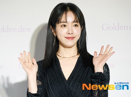 Photo ハン ジミン Zion T 韓国ジュエリーブランド Goldendew フォトコールに登場 Kstyle