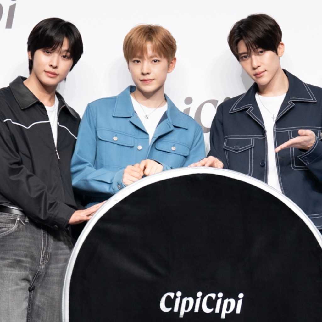 【PHOTO】NCT WISH、来日イベントで爽やかな魅力全開！自分たちの写真に「恥ずかしい」とはにかみ笑顔