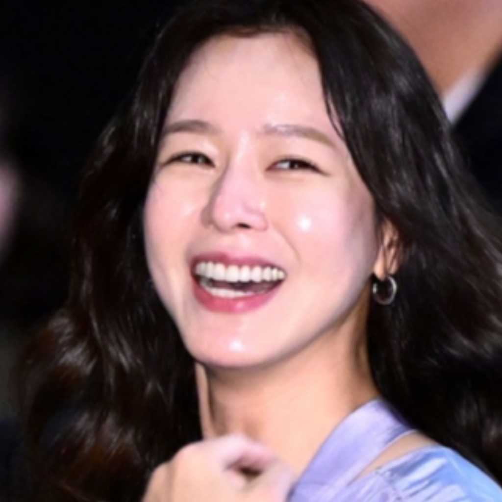 【PHOTO】元Weki Meki チェ・ユジョン＆キョン・スジンら、映画「ペクスアパート」舞台挨拶に出席