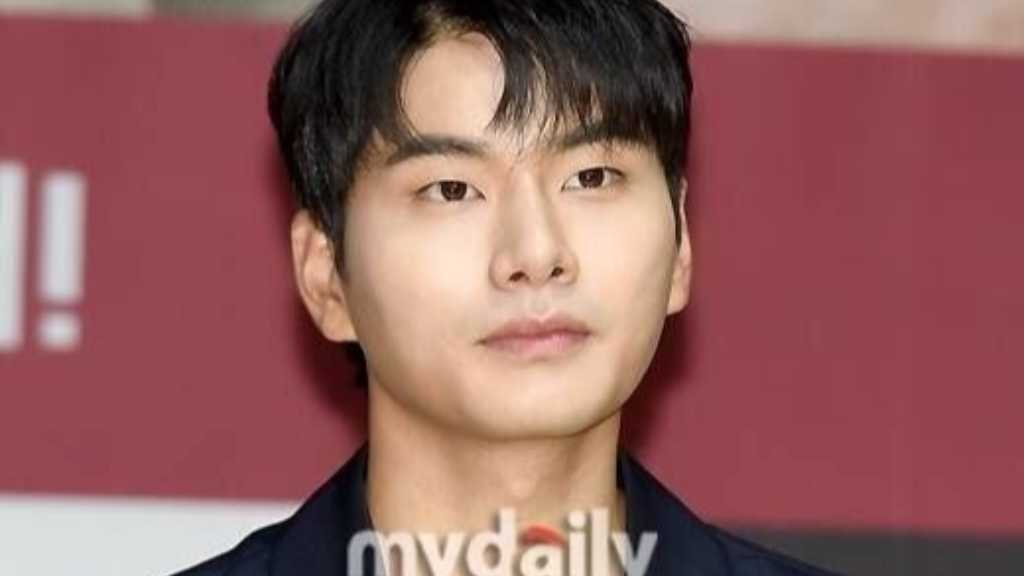 イ・イギョンのデマ暴露者、再び謝罪も…新たな声明を発表「家族に負担がかかると嘘をついた」