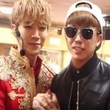 2PM ウヨン、ジュノの単独コンサートをサプライズ訪問…ファンも“びっくり”