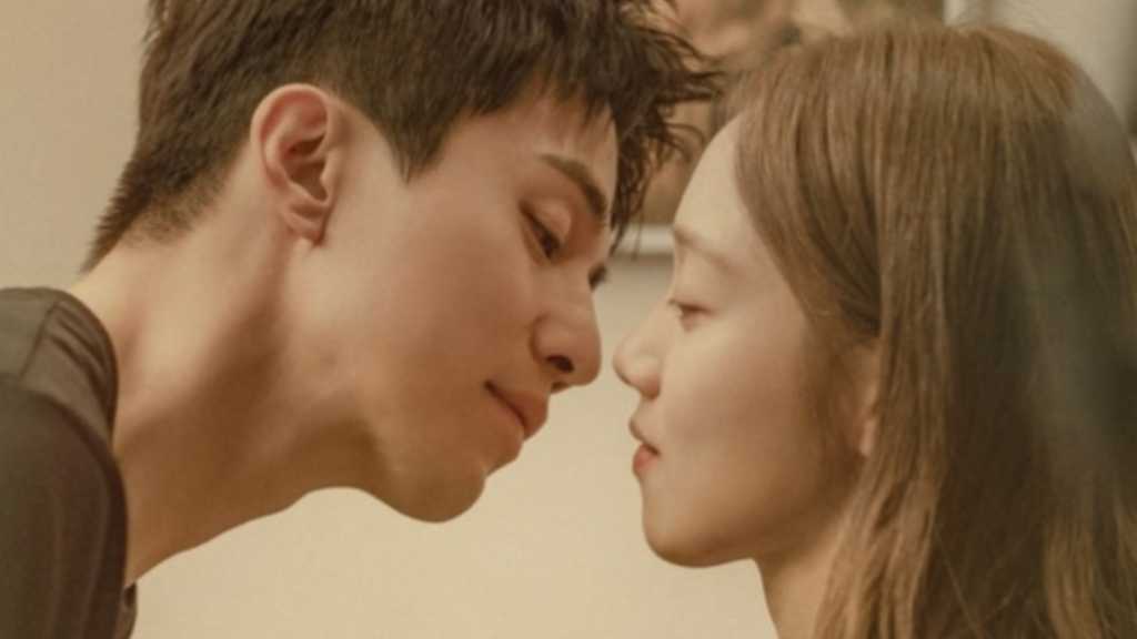 イ・ドンウク＆イ・ソンギョンがキス寸前！？新ドラマ「優しい男」カップルポスターを公開